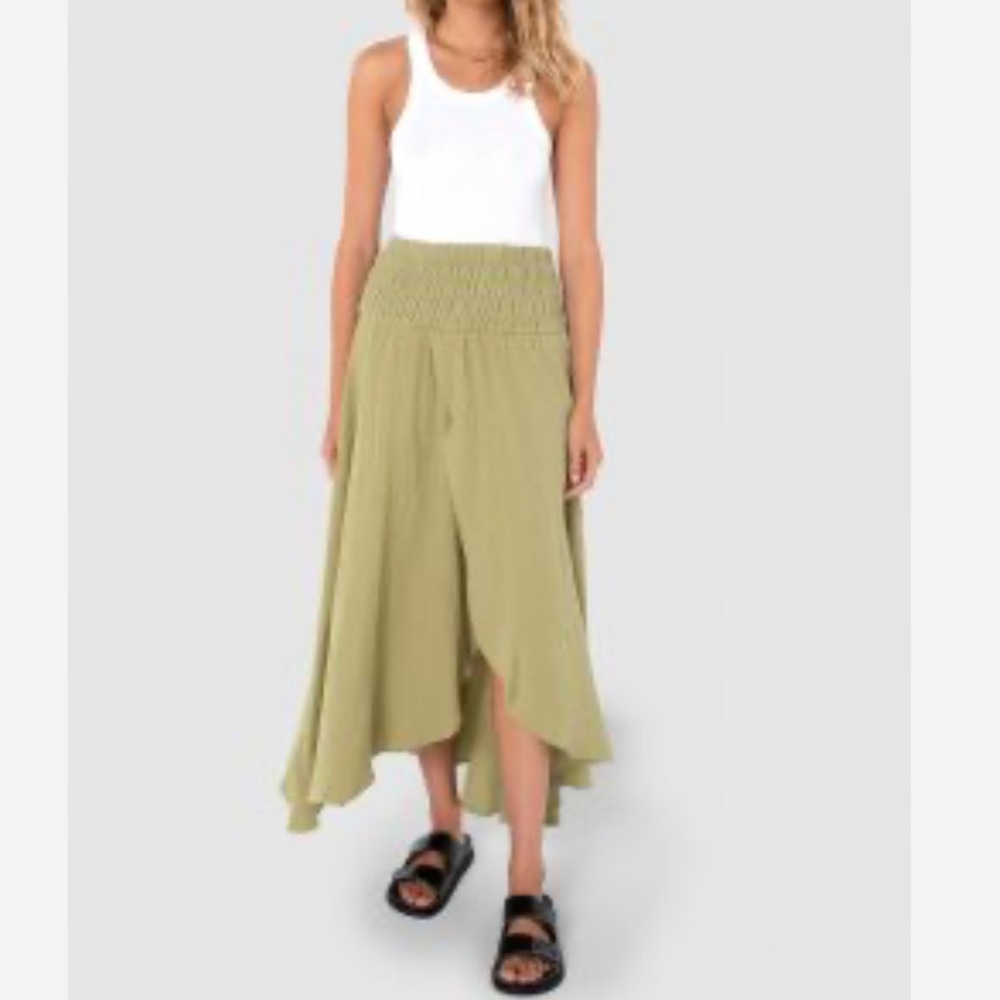 Madison the Label Carey Skirt Pistachio Size XS Normcore Whimsy